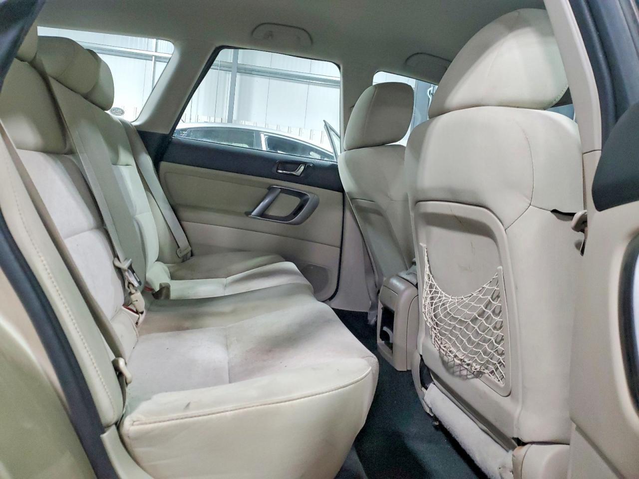 2009 SUBARU Outback