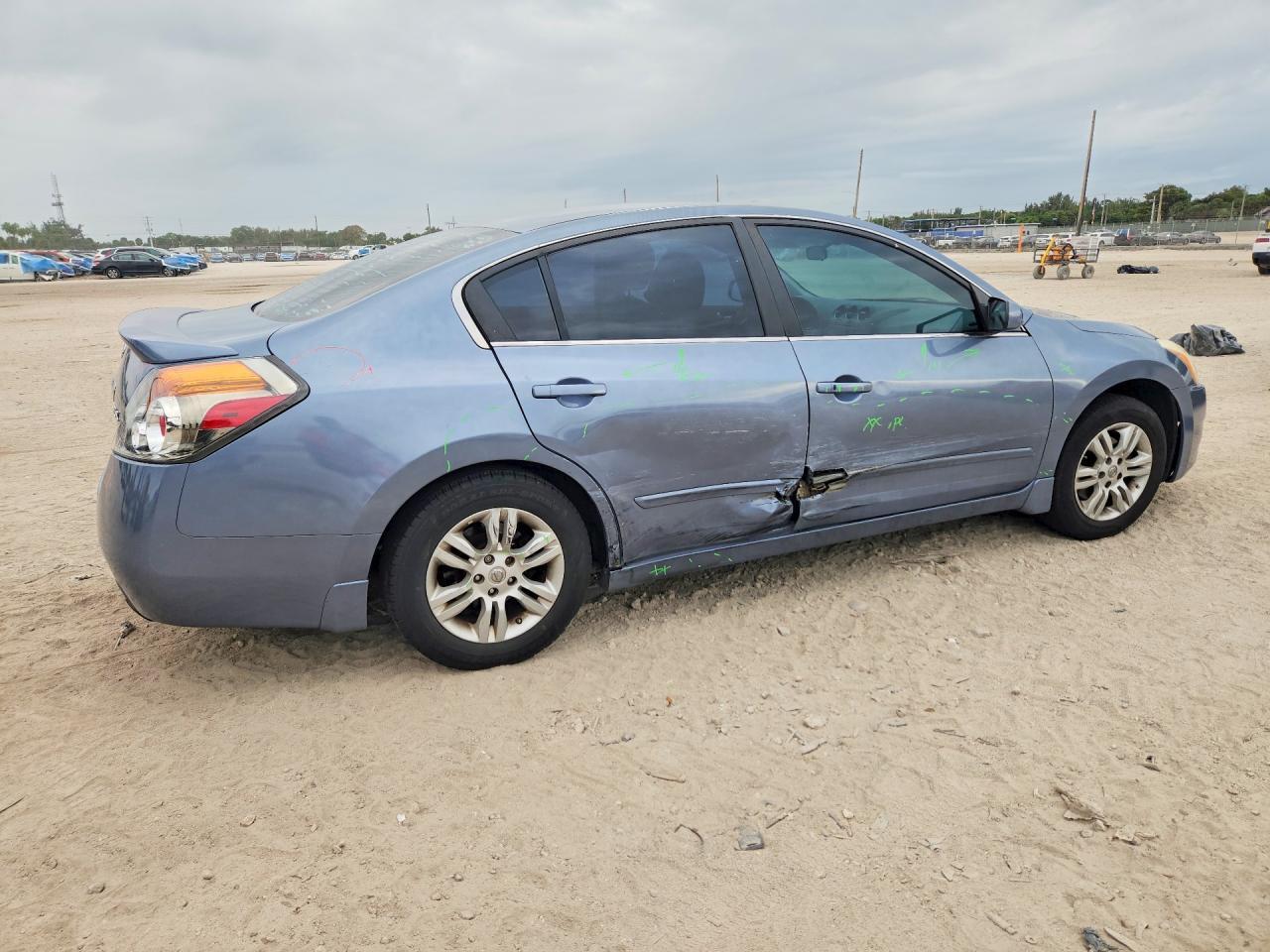 2012 NISSAN ALTIMA