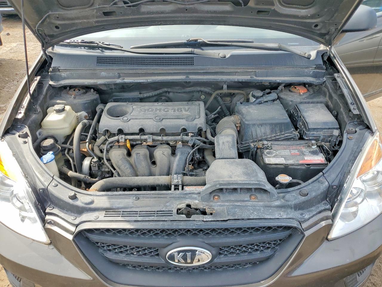 2010 KIA RONDO