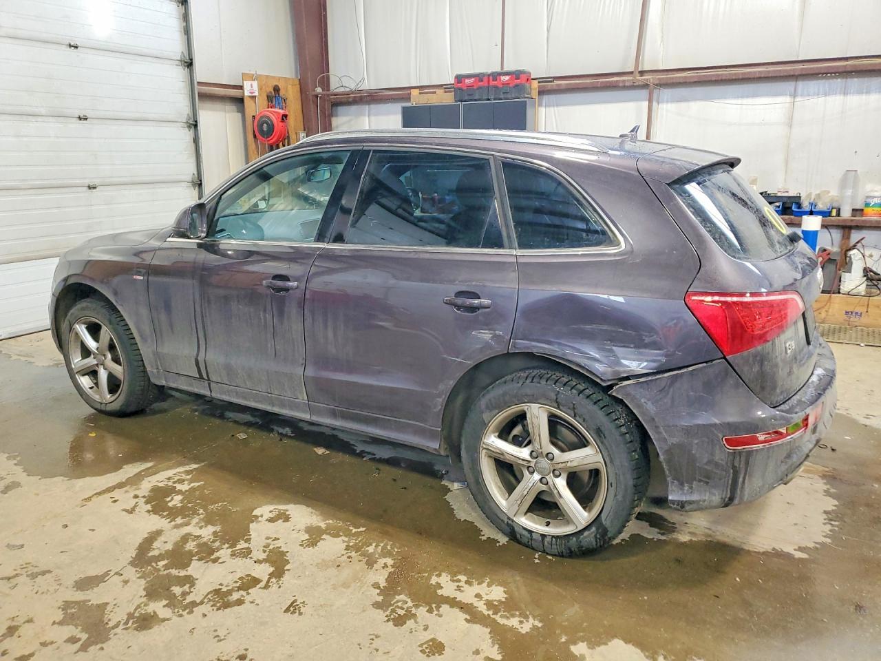 2010 AUDI Q5