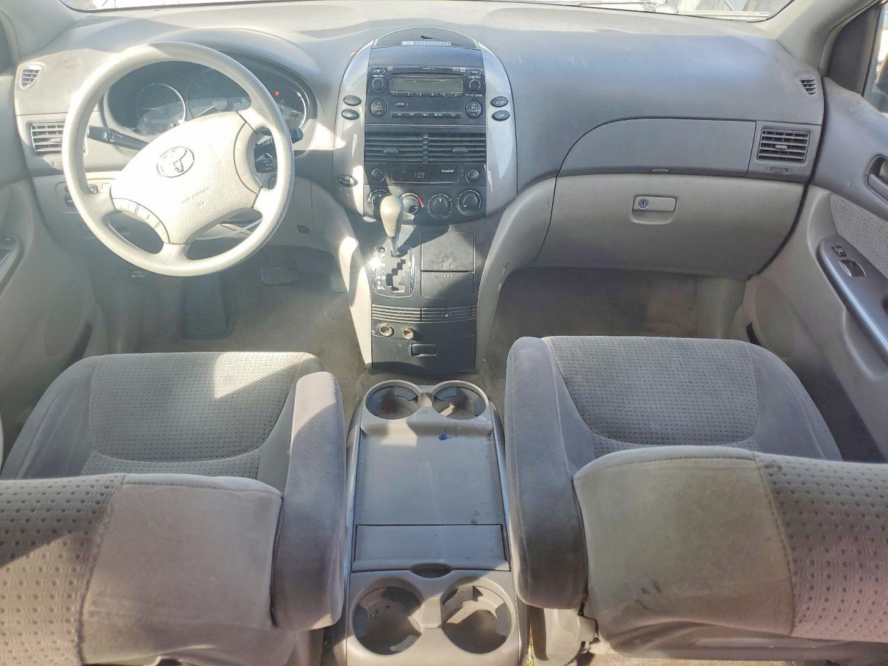 2006 TOYOTA SIENNA