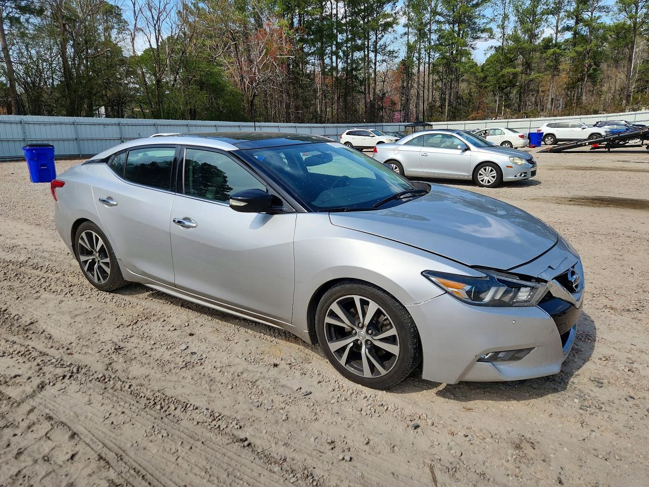 2016 NISSAN Maxima