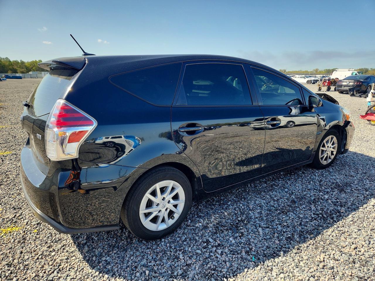 2015 TOYOTA PRIUS V