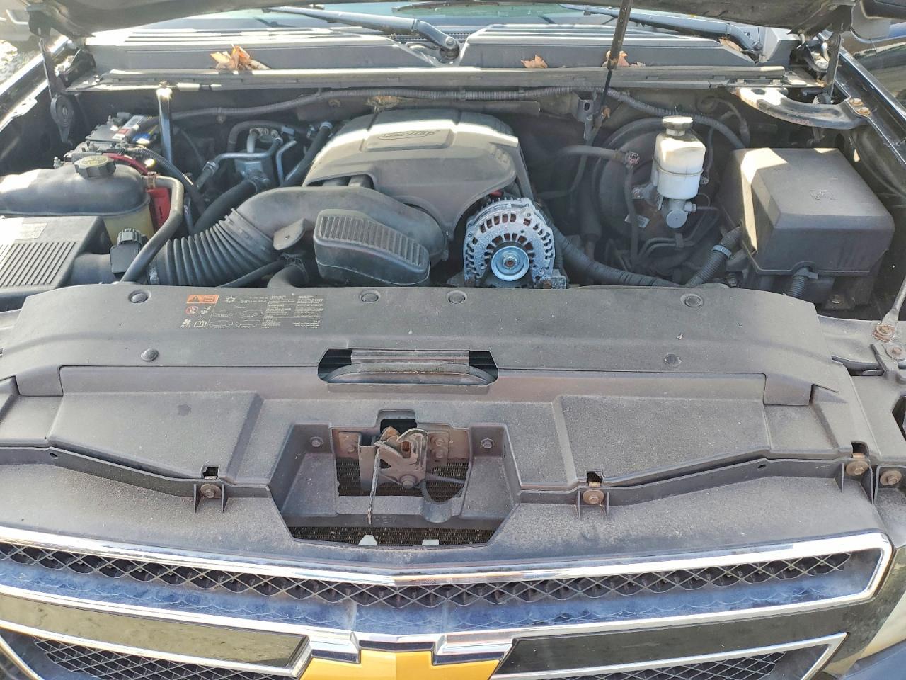 2013 CHEVROLET Suburban