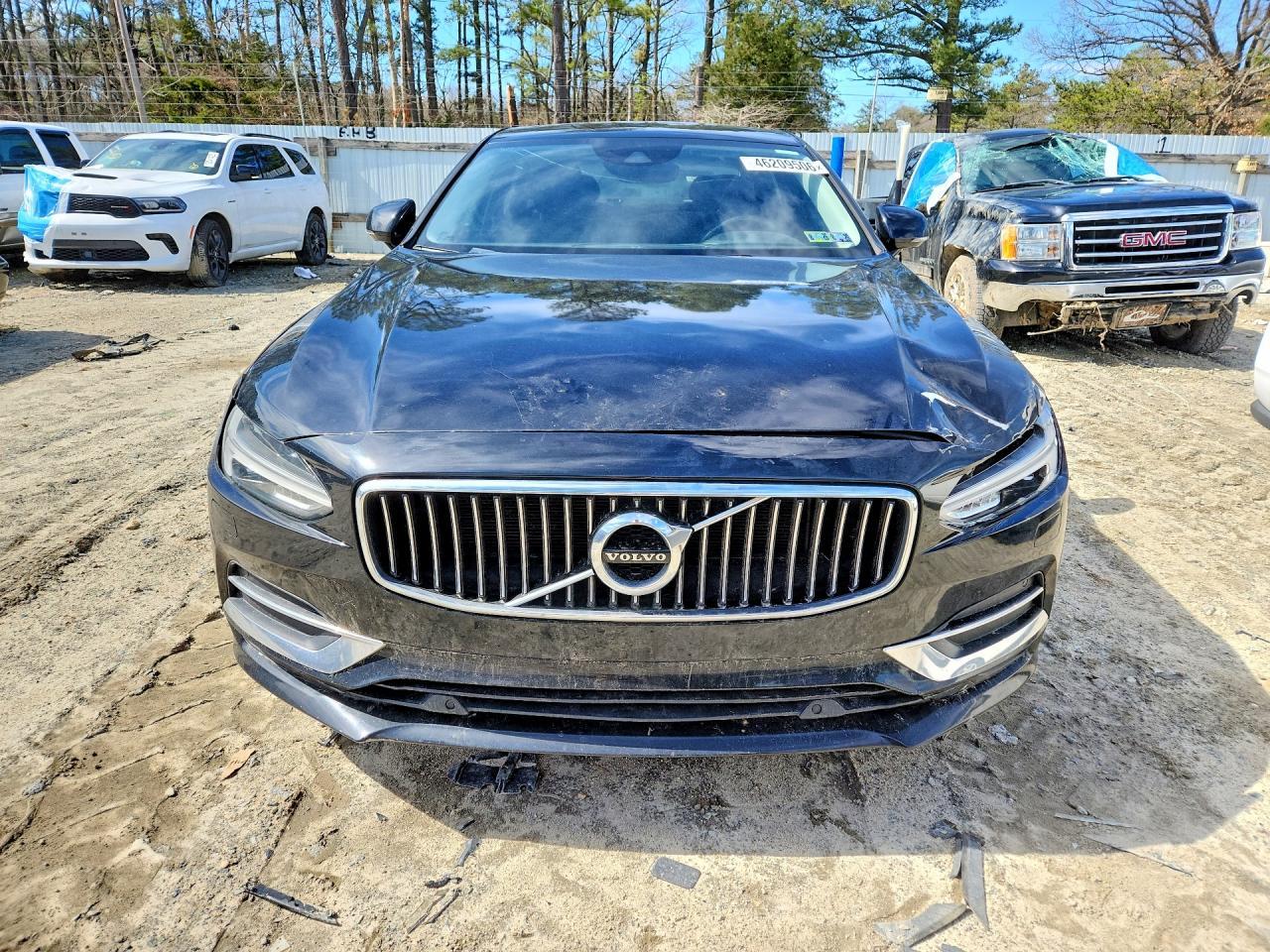 2018 VOLVO S90