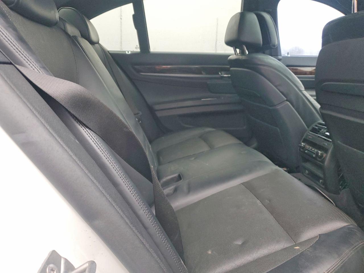2013 BMW 7 series