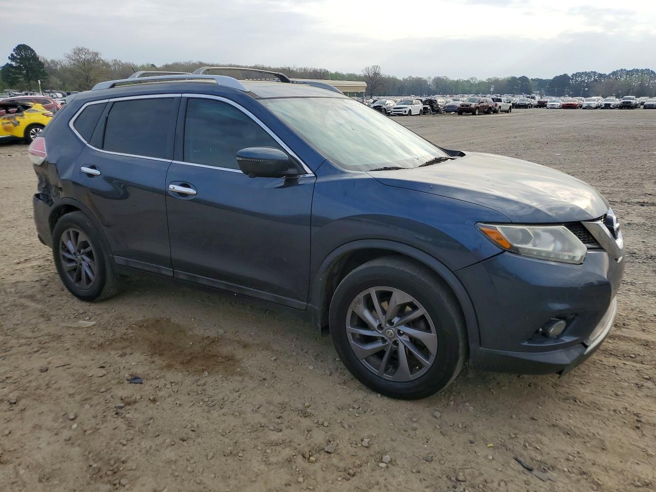 2016 NISSAN ROGUE