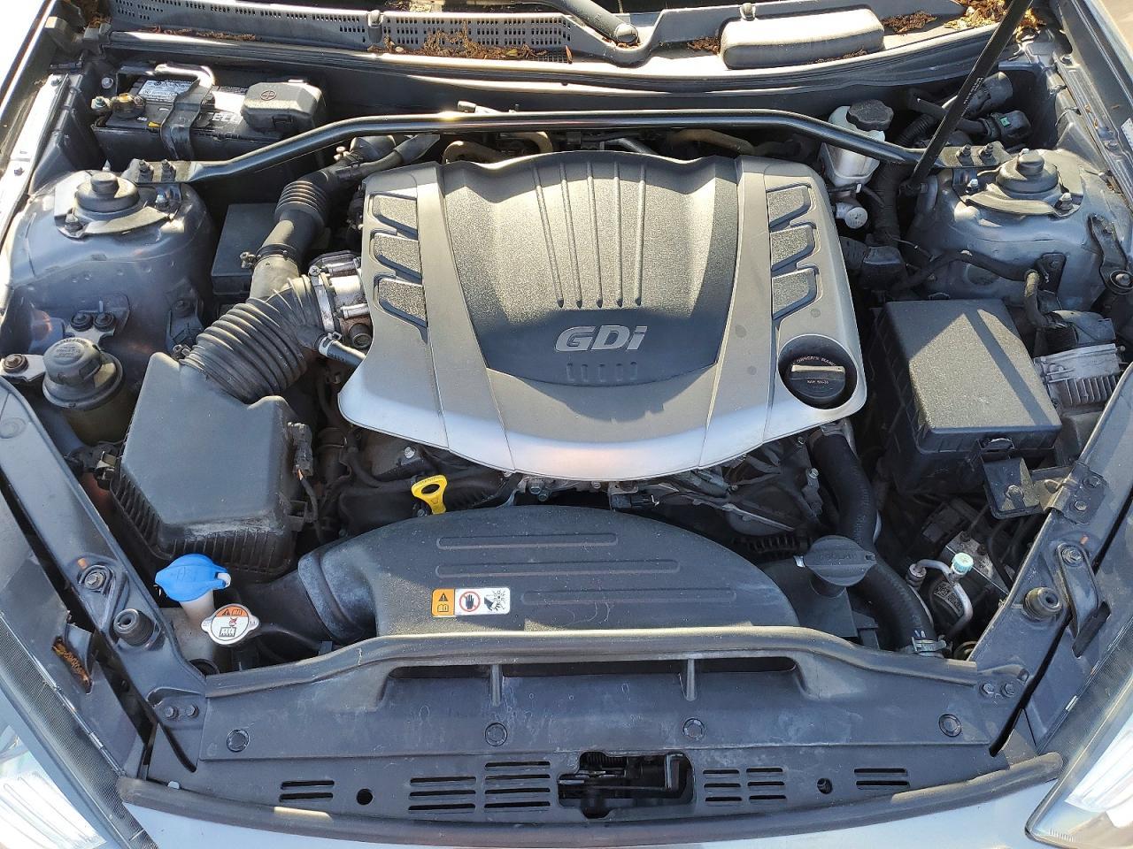 2016 HYUNDAI GENESIS