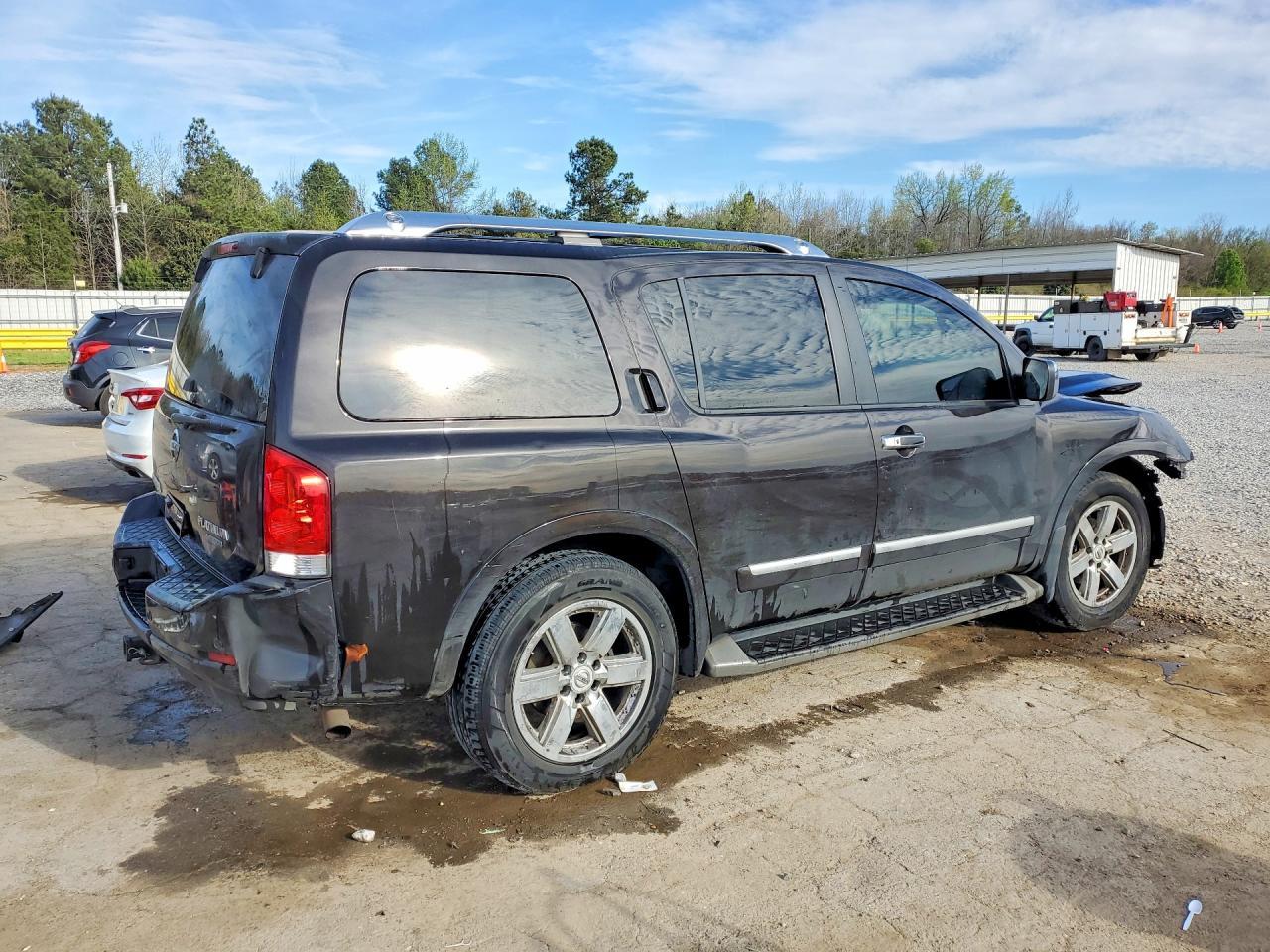 2011 NISSAN Armada