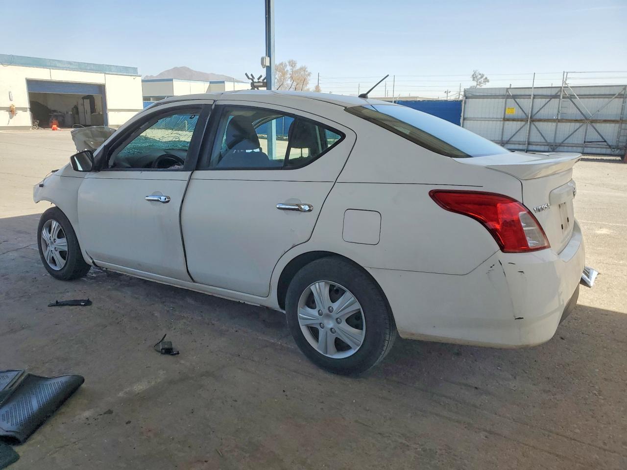 2018 NISSAN VERSA