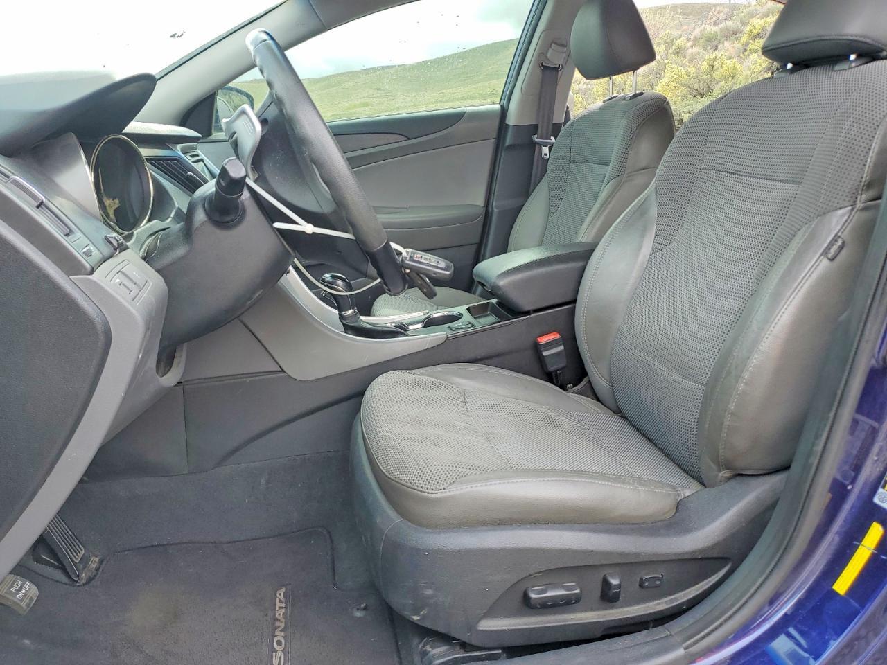 2013 HYUNDAI SONATA