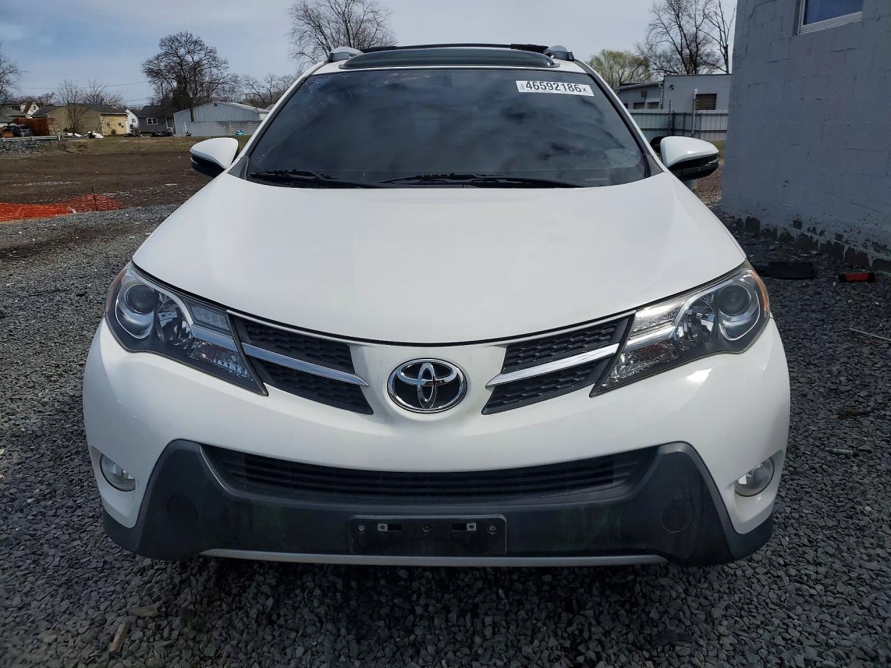 2015 TOYOTA RAV4