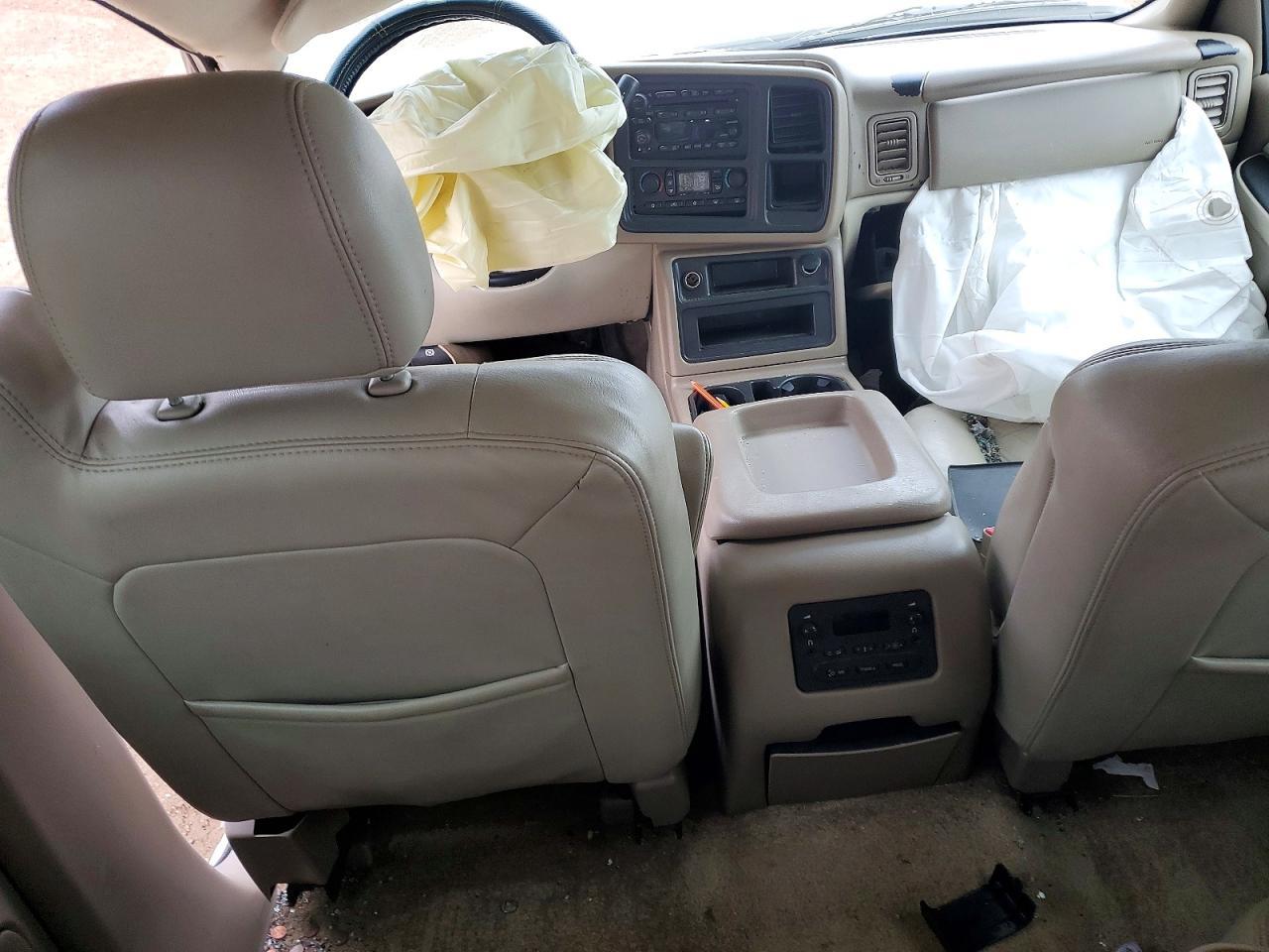 2003 CHEVROLET Tahoe