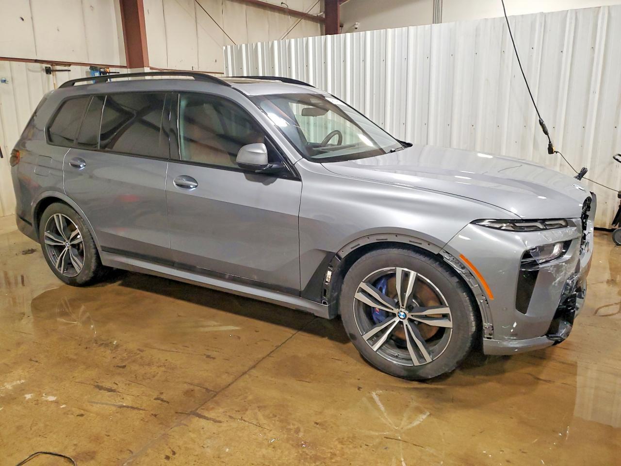 2025 BMW X7