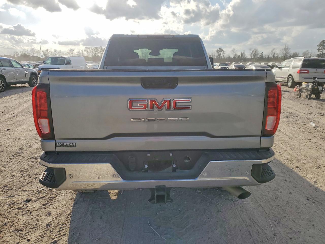 2024 GMC Sierra