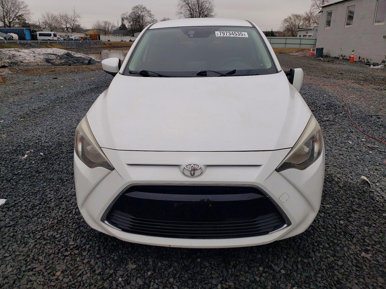 2017 TOYOTA YARIS