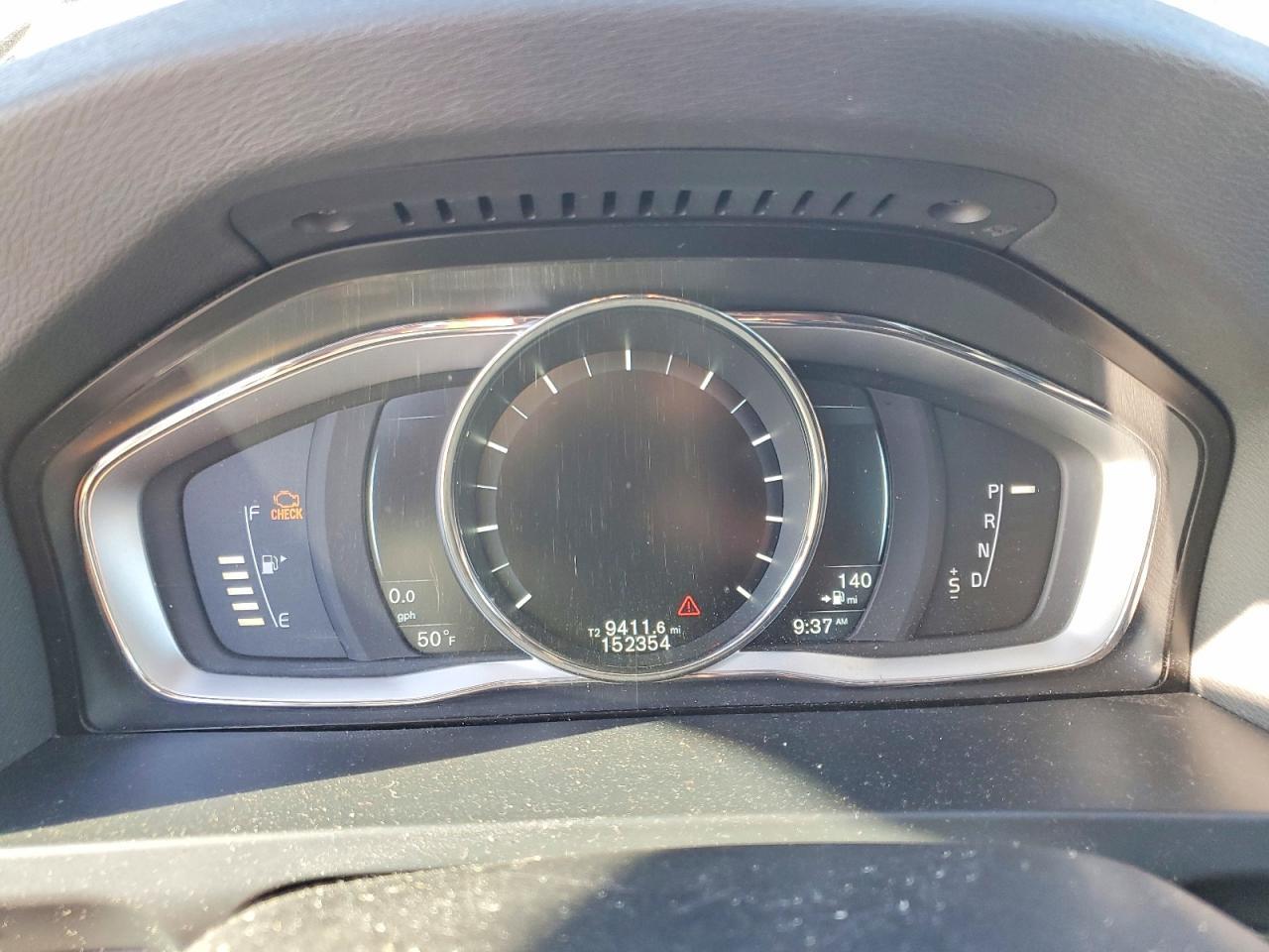 2015 VOLVO S60