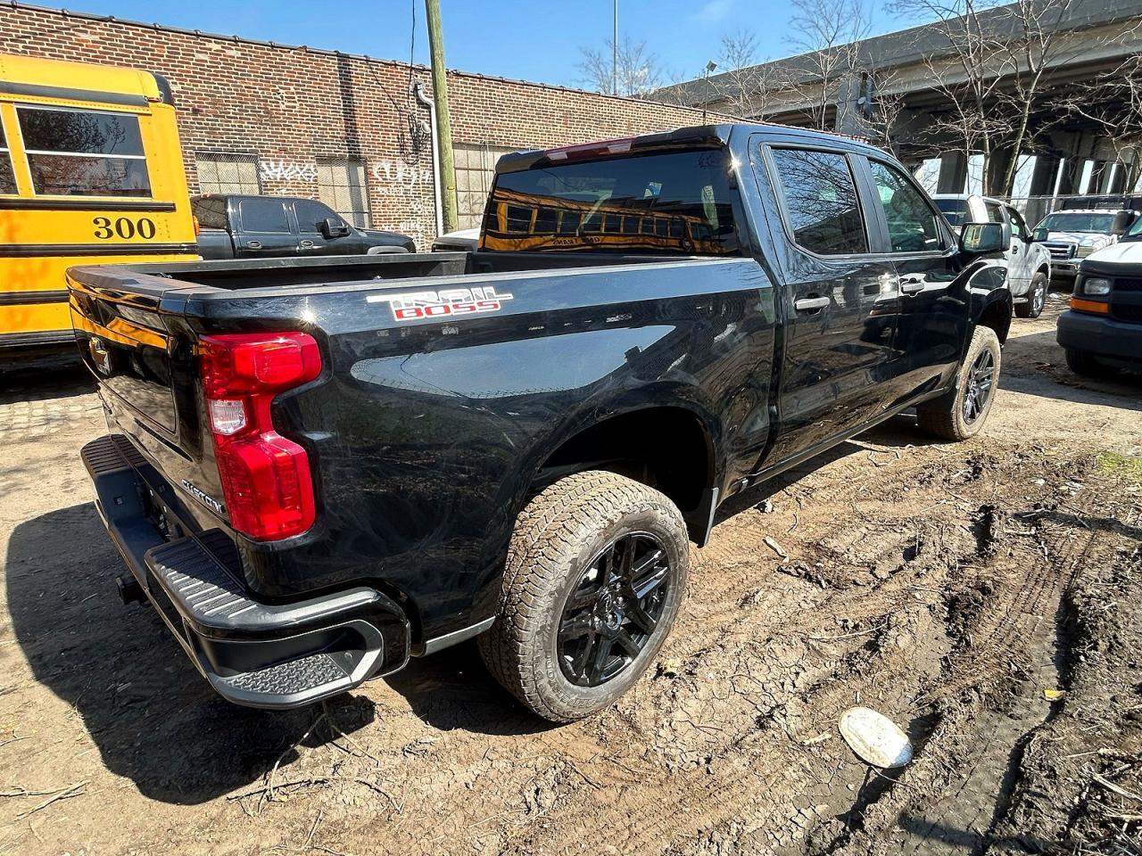 2024 CHEVROLET Silverado