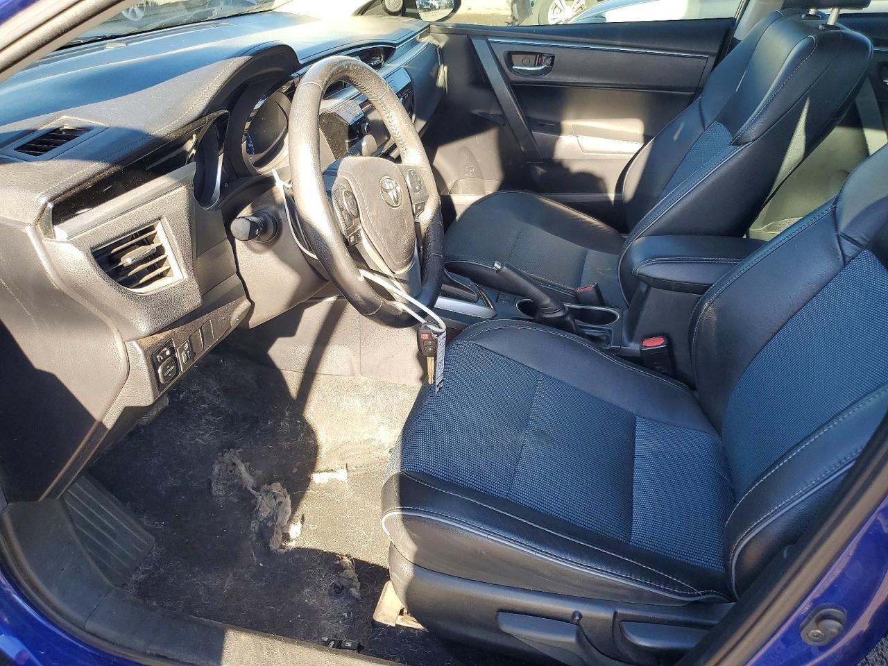 2015 TOYOTA COROLLA