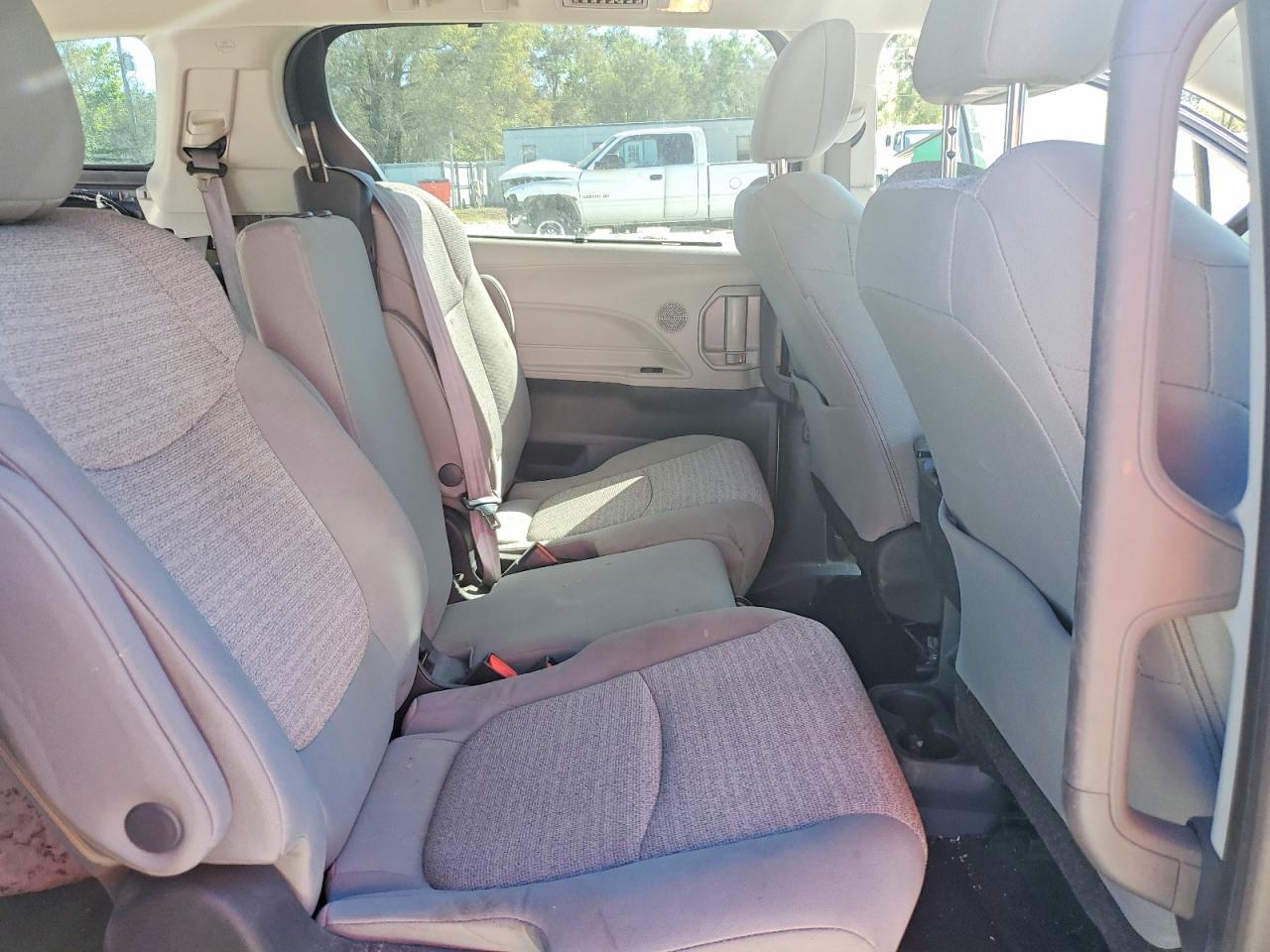 2022 TOYOTA SIENNA
