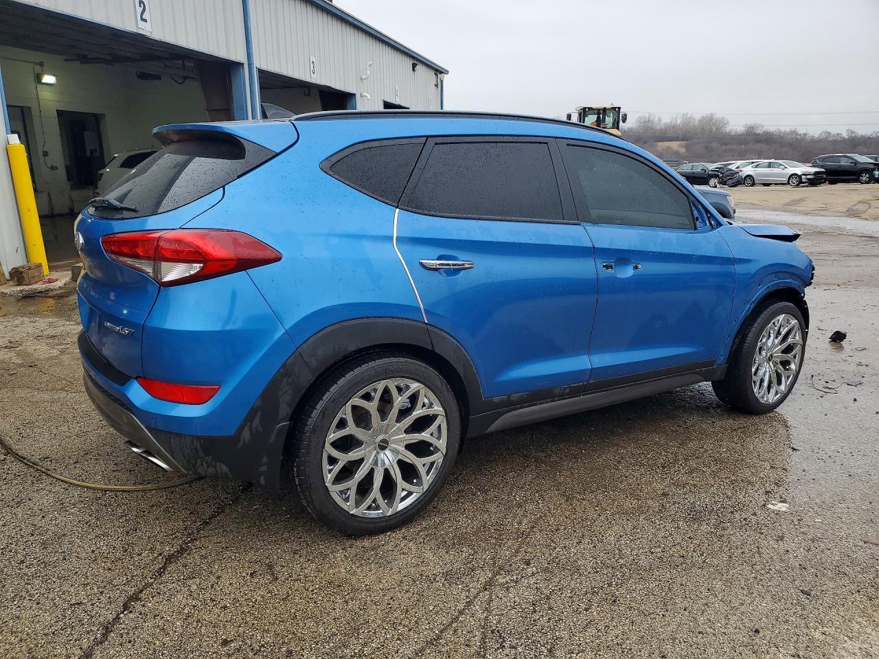 2016 HYUNDAI TUCSON