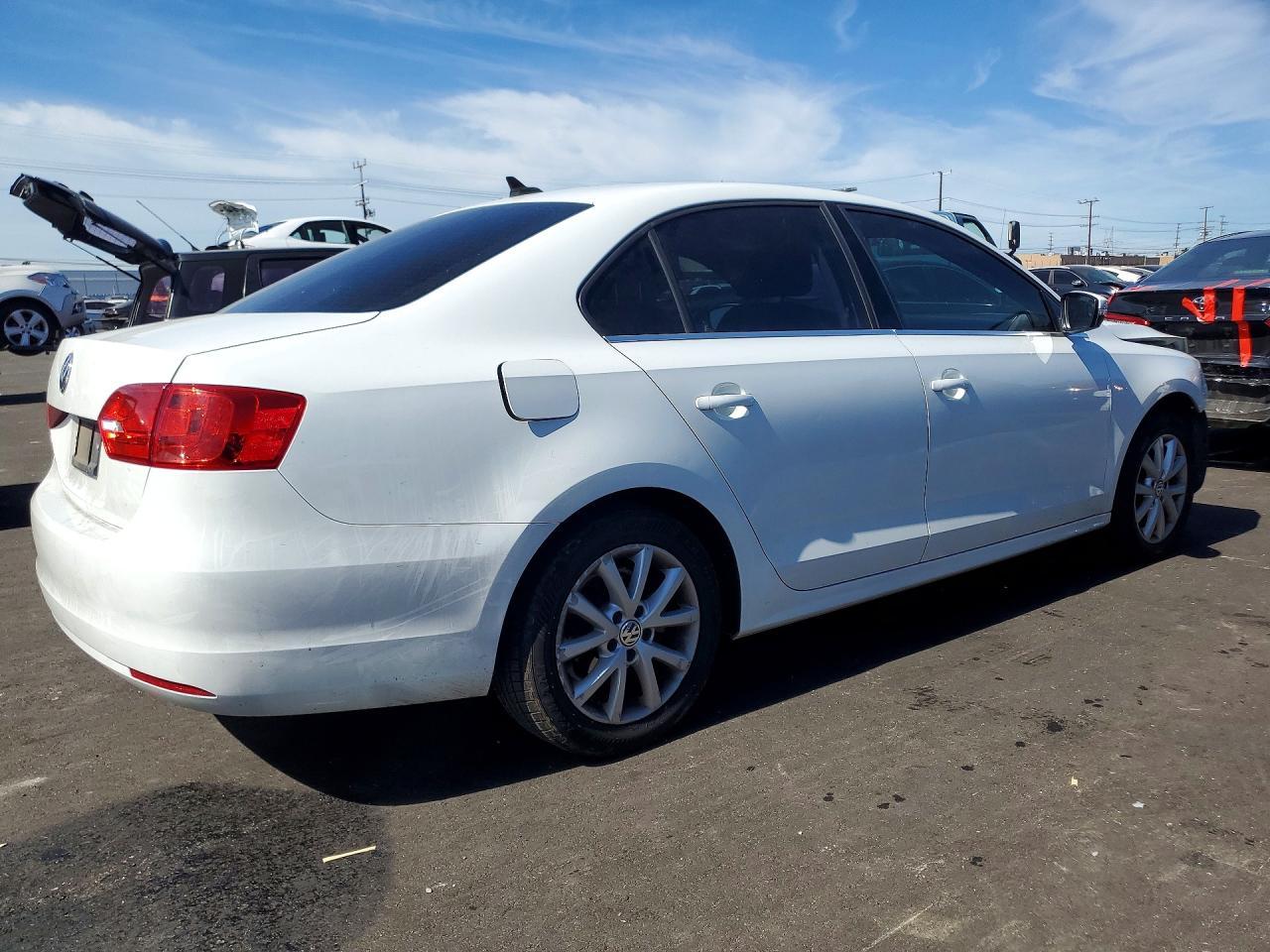 2014 VOLKSWAGEN JETTA