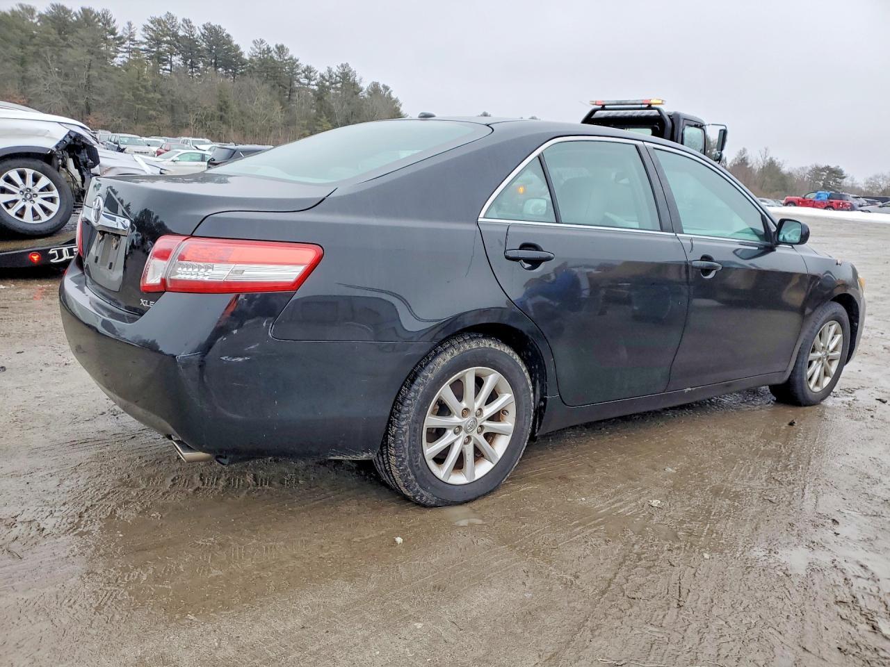 2010 TOYOTA CAMRY