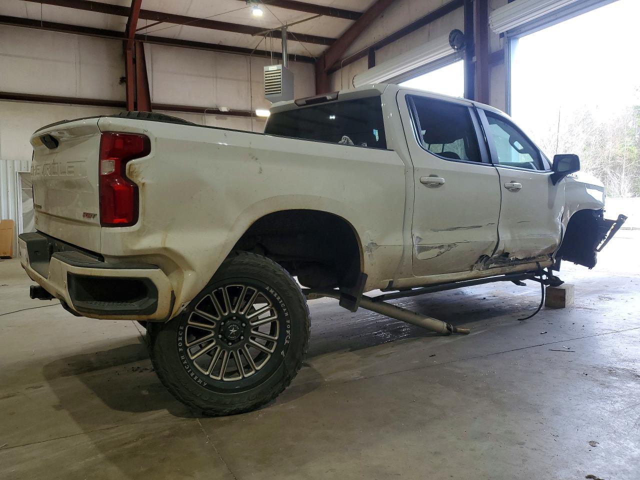 2022 CHEVROLET Silverado
