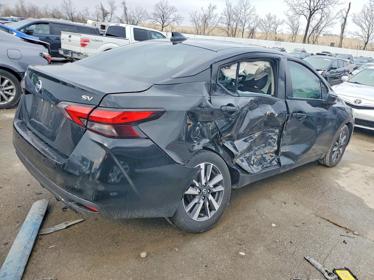 2021 NISSAN VERSA