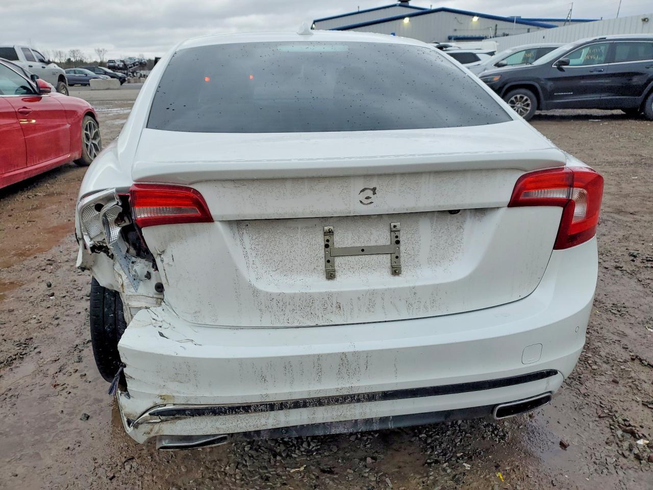 2016 VOLVO S60