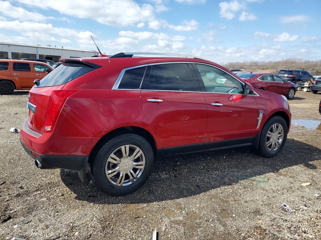 2010 CADILLAC SRX