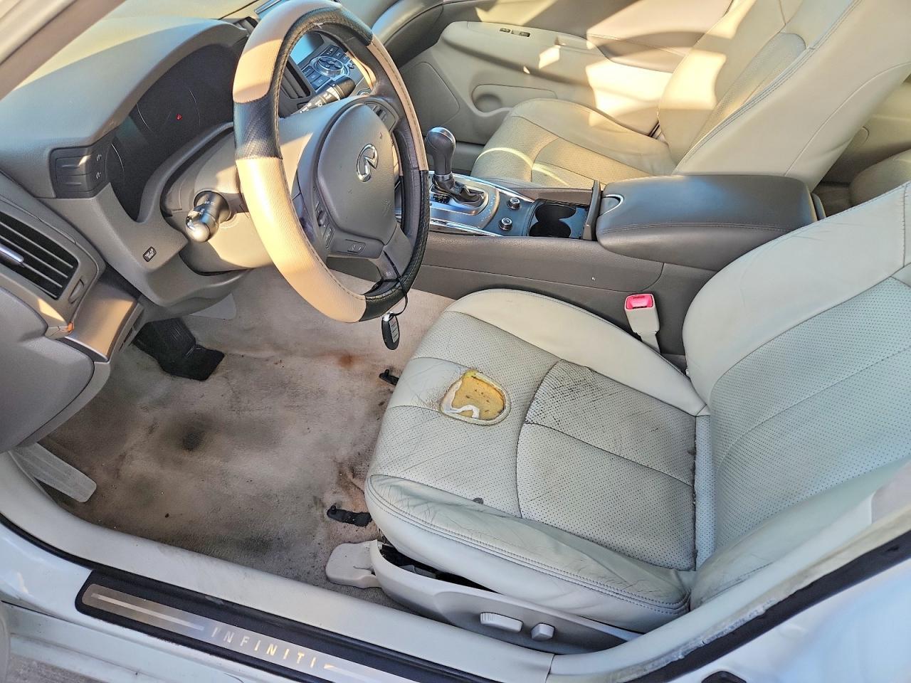 2011 INFINITI G25