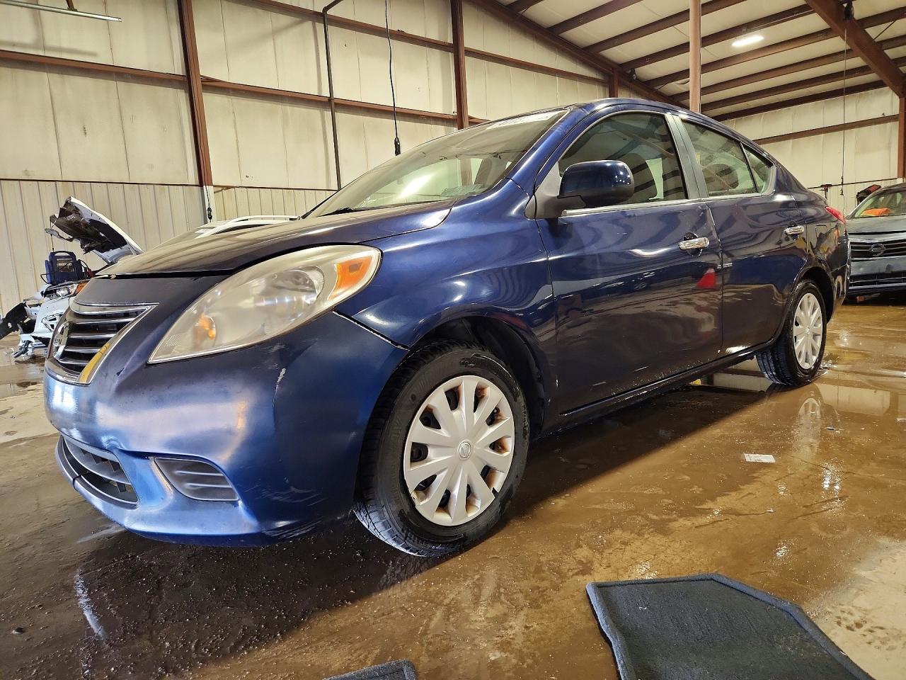 2012 NISSAN VERSA