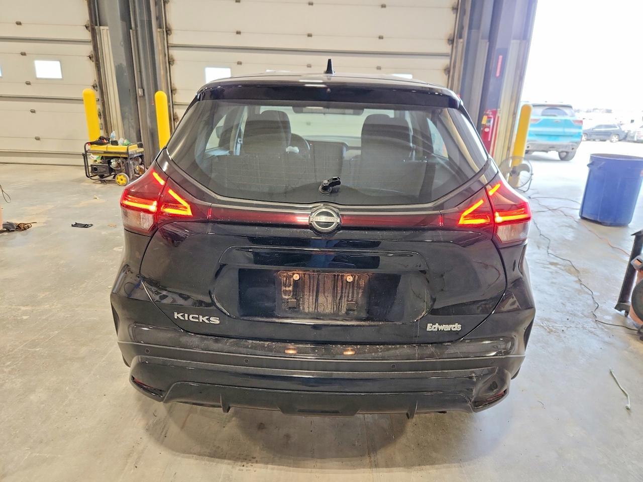 2023 NISSAN KICKS