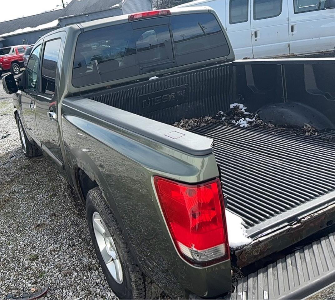 2004 NISSAN Titan