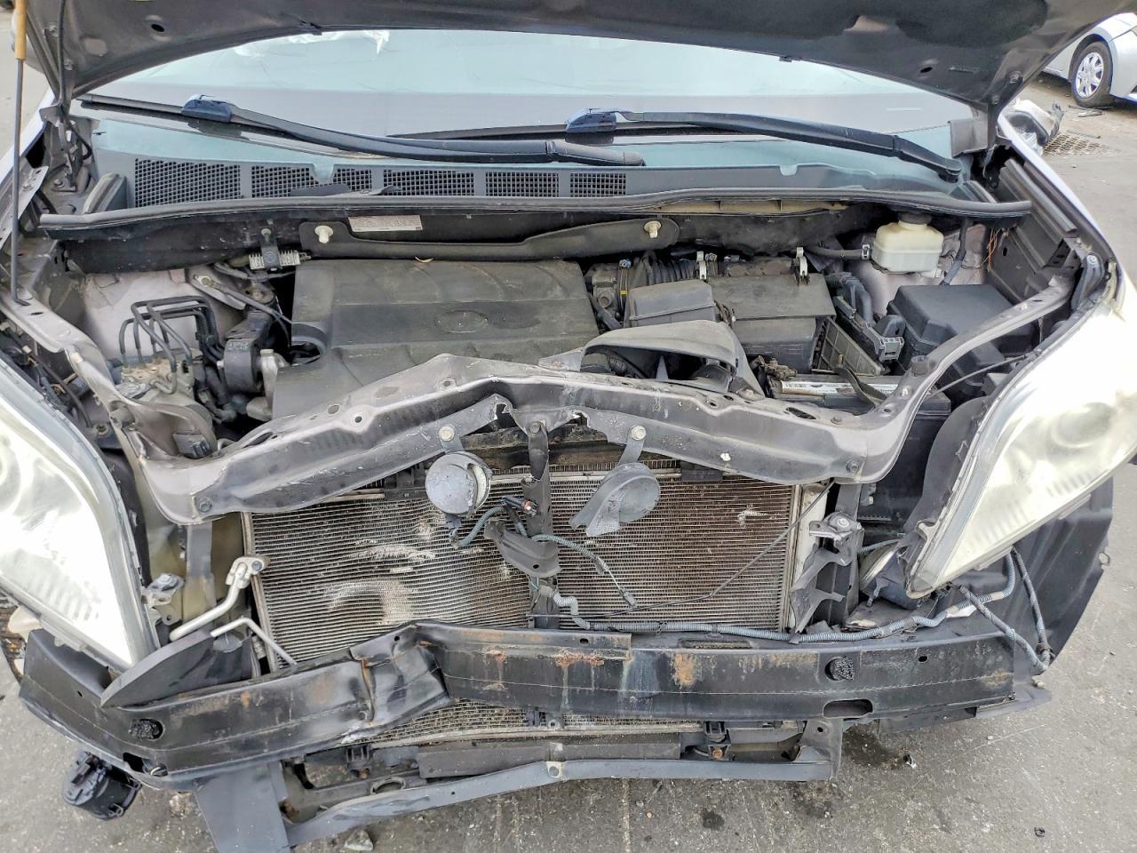 2014 TOYOTA SIENNA