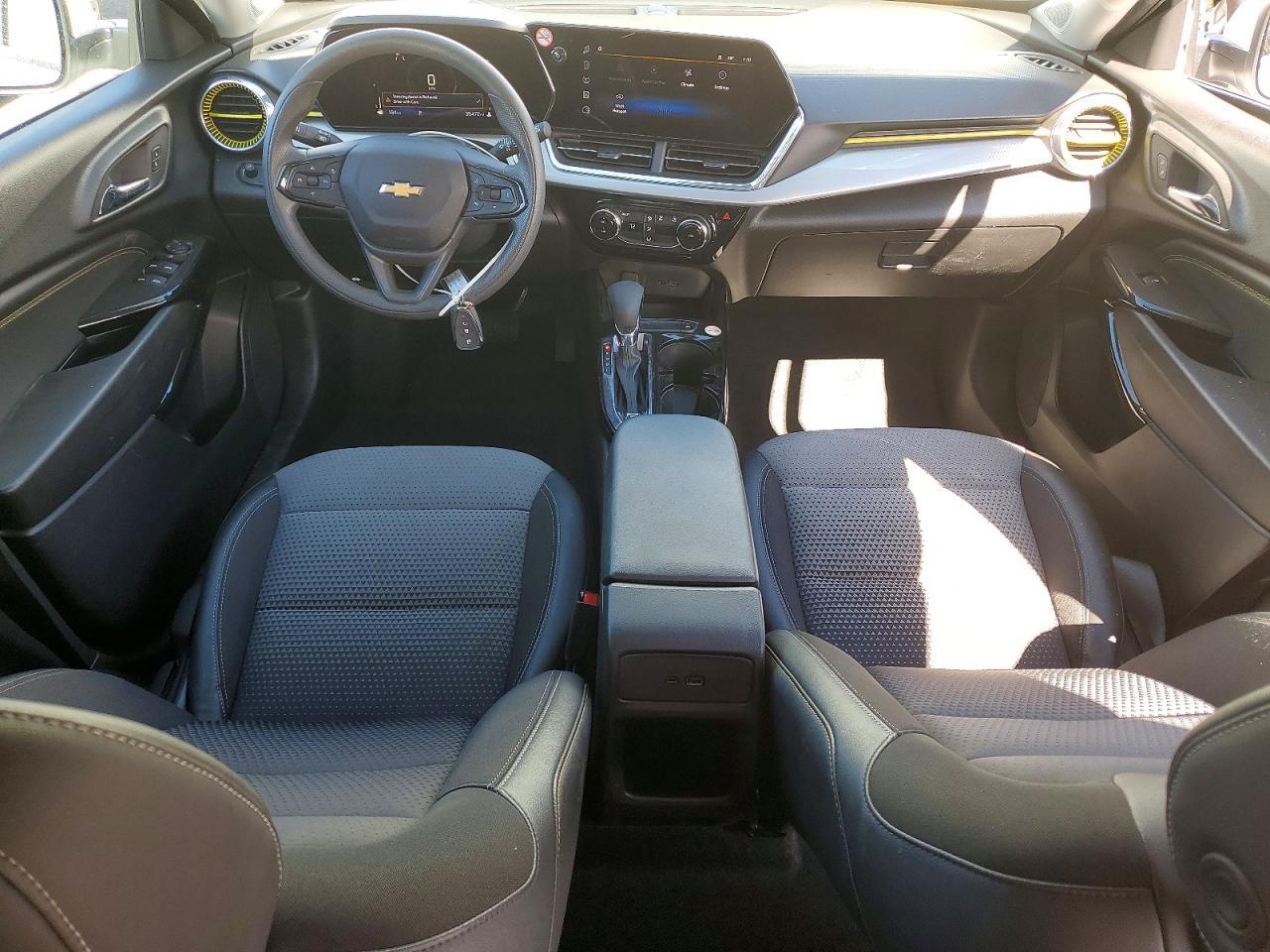 2025 CHEVROLET TRAX