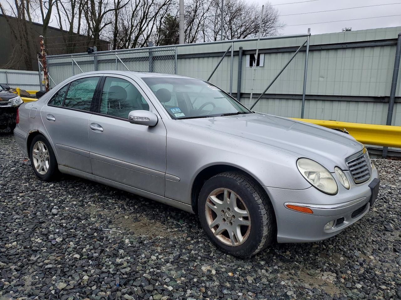 2005 MERCEDES-BENZ E-Class