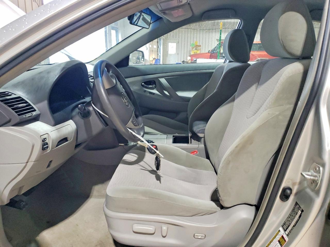 2010 TOYOTA CAMRY