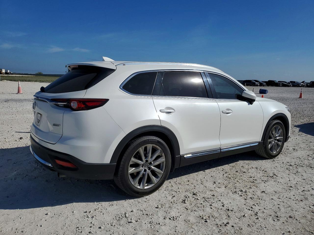 2018 MAZDA CX-9