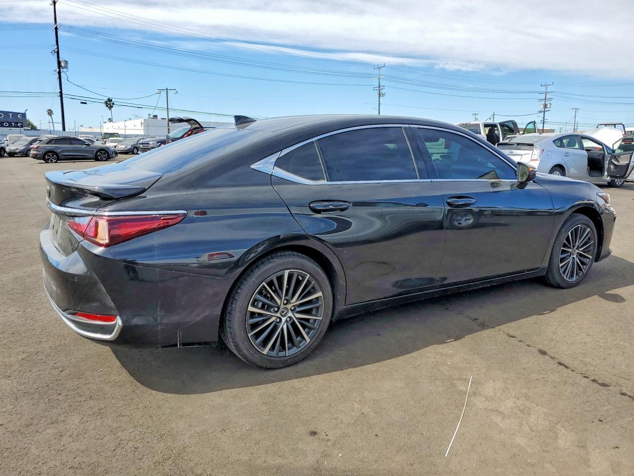 2024 LEXUS ES 300H