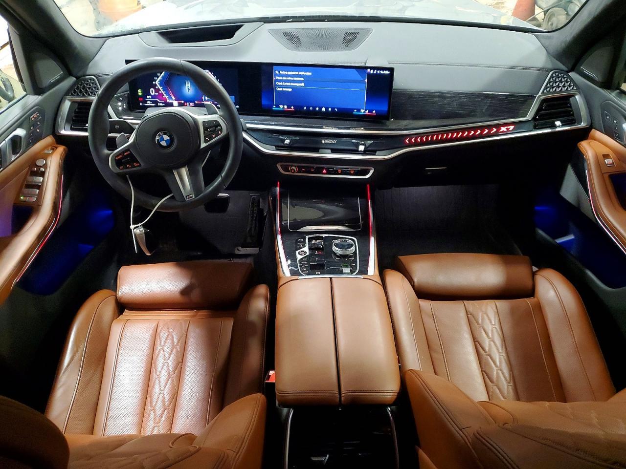 2025 BMW X7