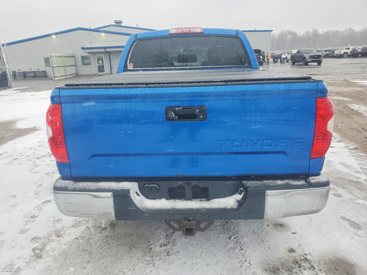 2017 TOYOTA TUNDRA