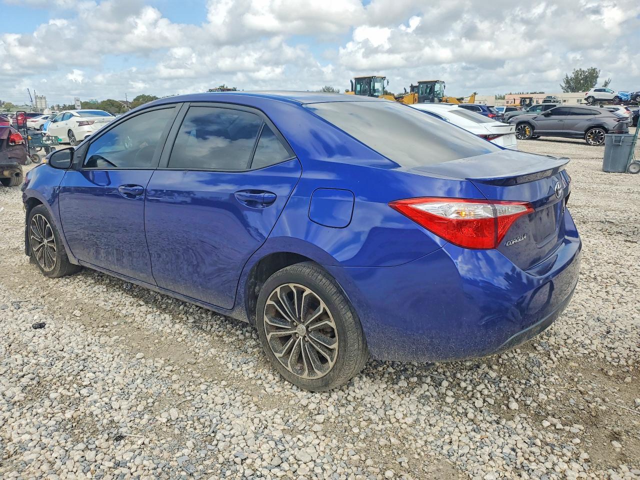 2016 TOYOTA COROLLA