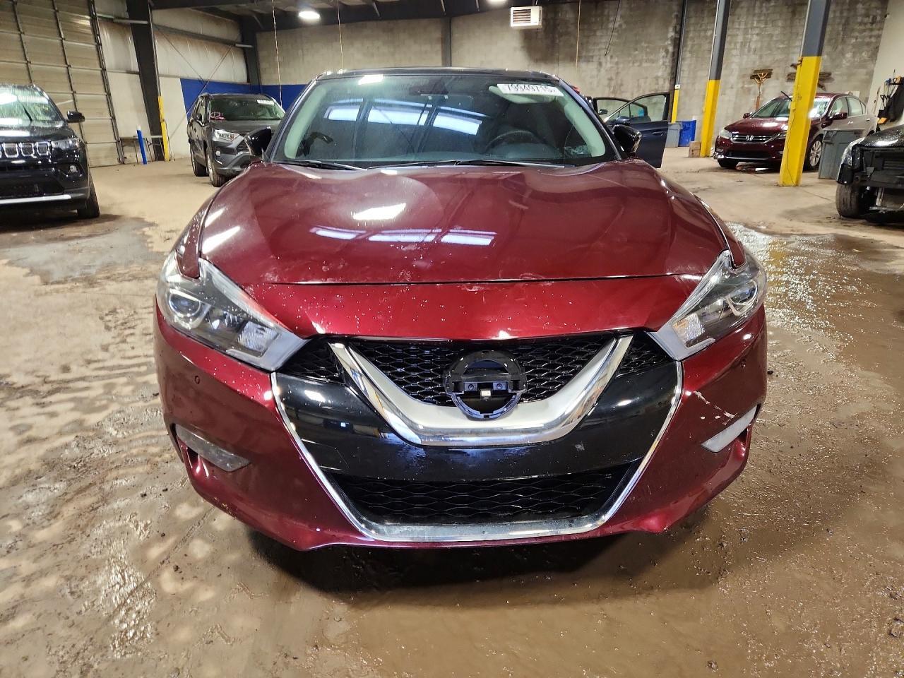 2018 NISSAN Maxima