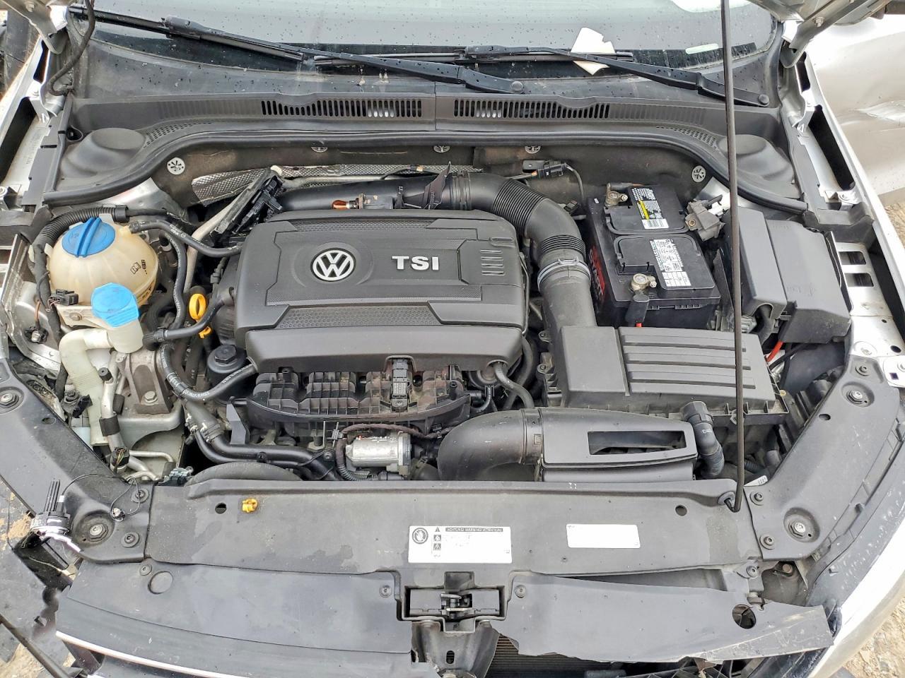 2015 VOLKSWAGEN JETTA