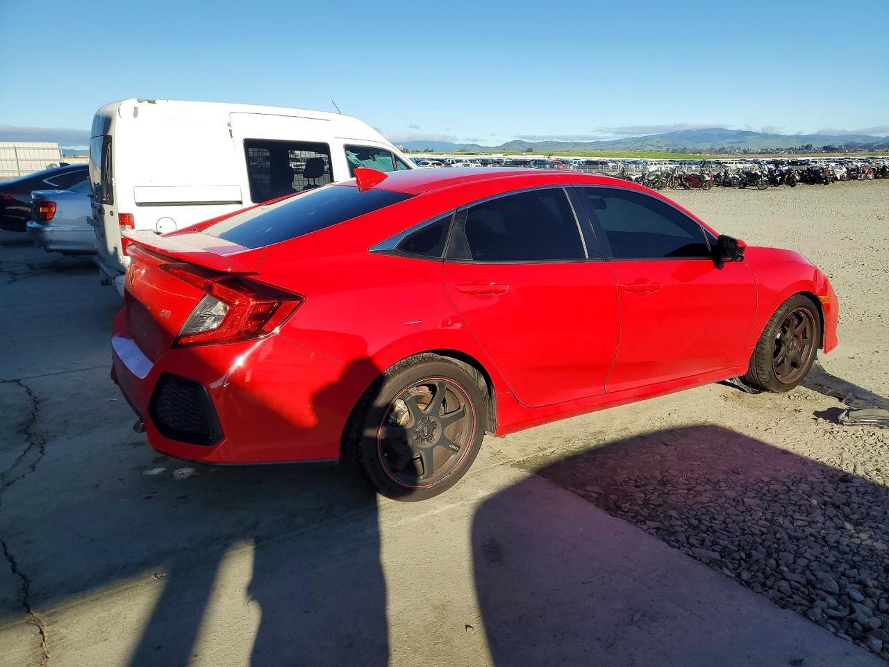 2018 HONDA CIVIC