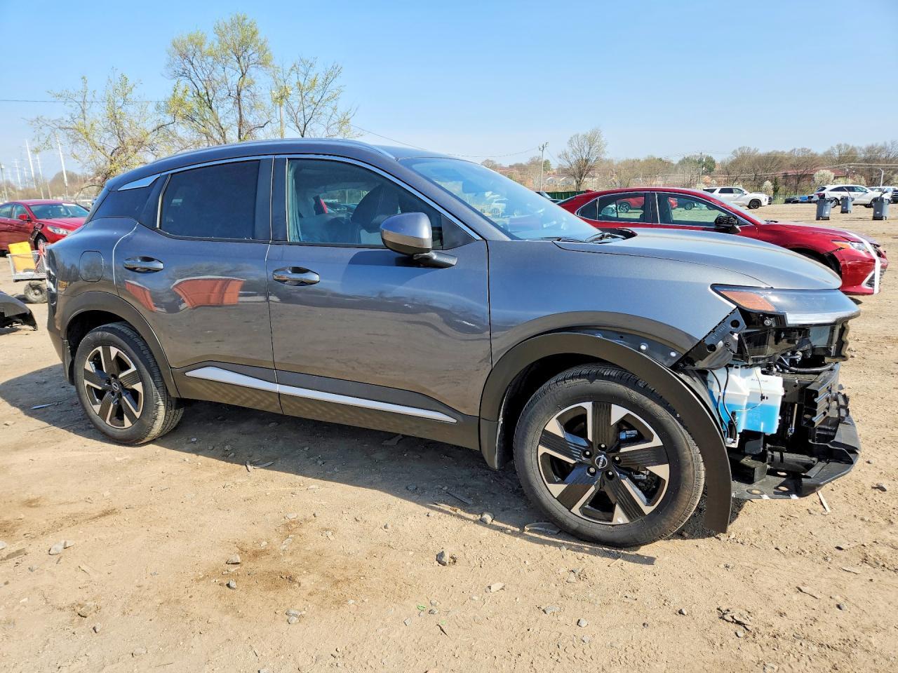 2025 NISSAN KICKS