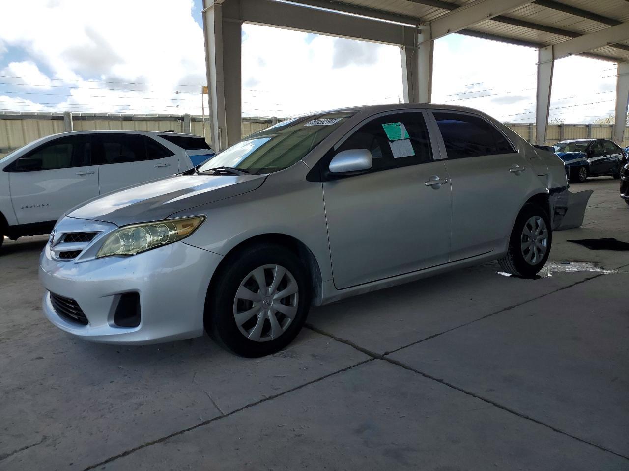 2013 TOYOTA COROLLA