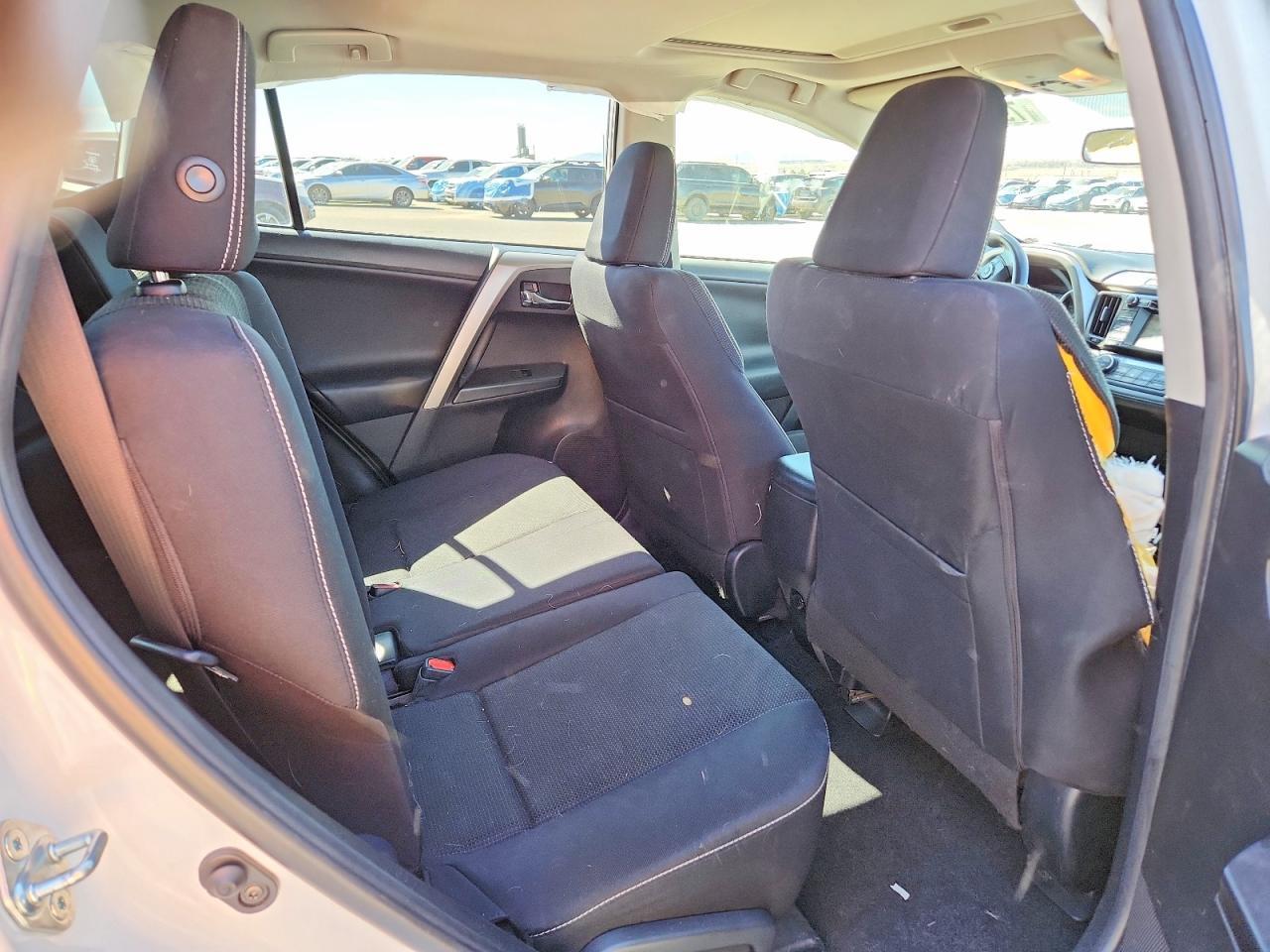 2016 TOYOTA RAV4